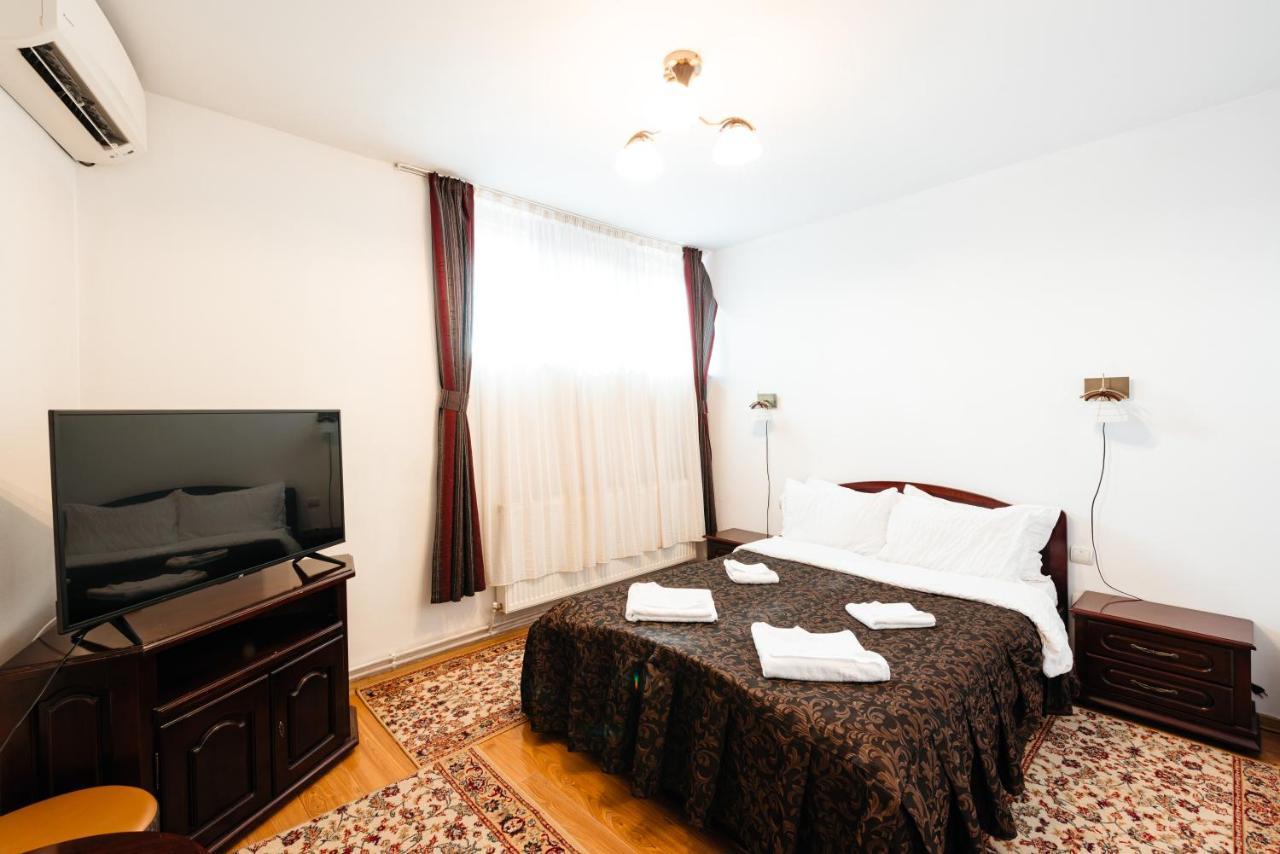 Pensiunea Casa Zanelor Floreşti Esterno foto