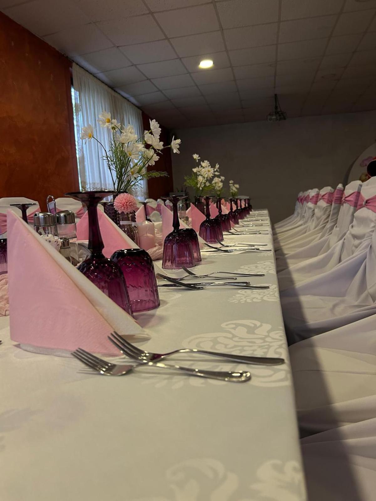 Pensiunea Casa Zanelor Floreşti Esterno foto